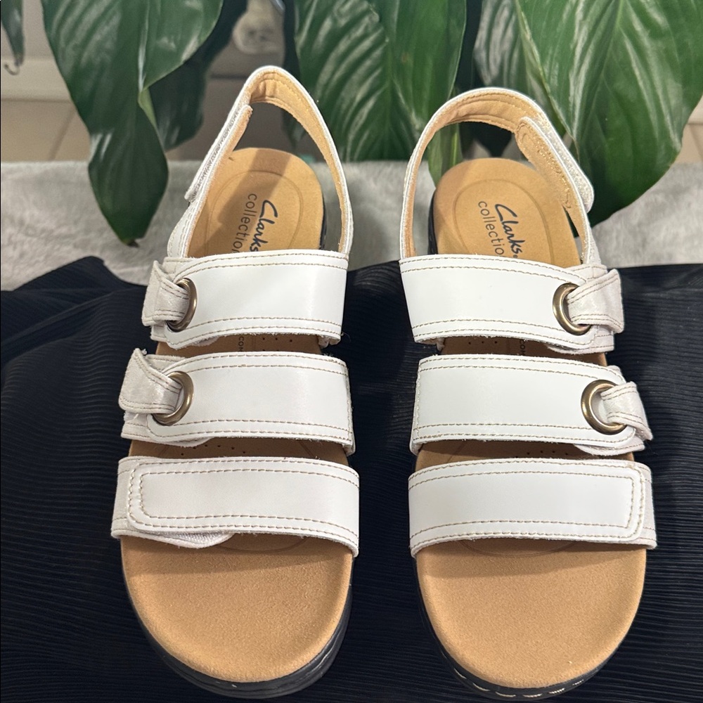 Clarks Collection Merliah 2 Bali White Faux Leather Sandal - Women's 8M / EU 39 - Picture 5 of 12